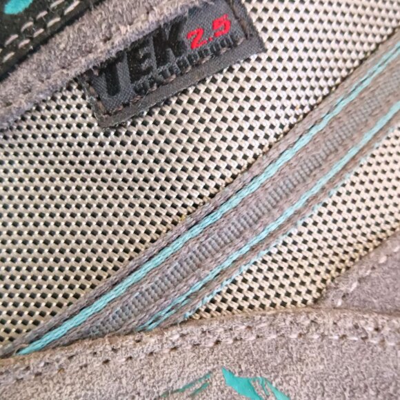 L.L. Bean Women's Trail Model 4 Hiking Boots in GREAT Condition! - Picture 9 of 12